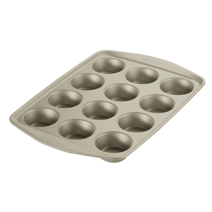 Bakeware Covered Cake Pan & Muffin Pan