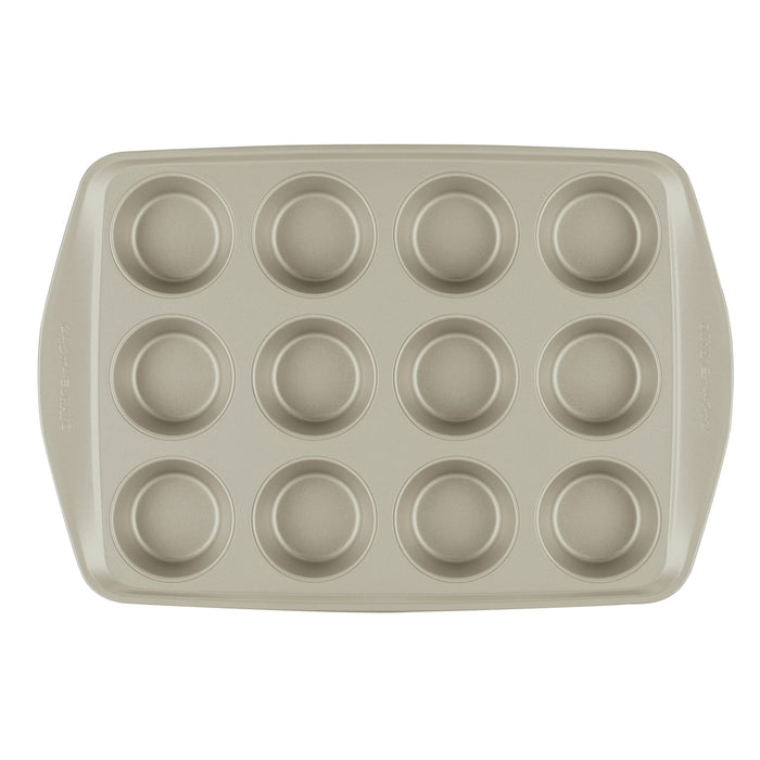 Bakeware Covered Cake Pan & Muffin Pan