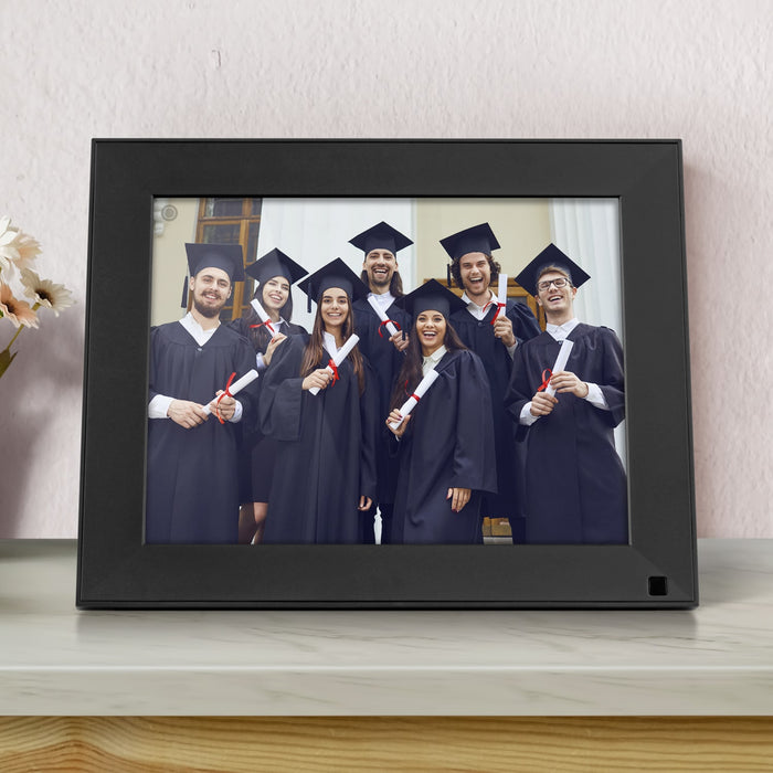 aluratek 9-inch touchscreen wifi digital photo frame motion sensor 16gb lifestyle
