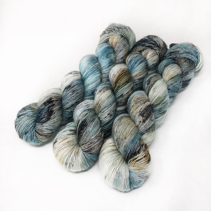 A Welcome Breeze - wholesale- 70/30 merino silk single ply