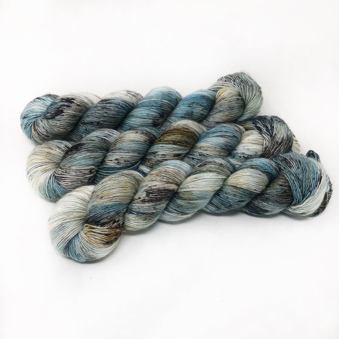 A Welcome Breeze - wholesale- 70/30 merino silk single ply