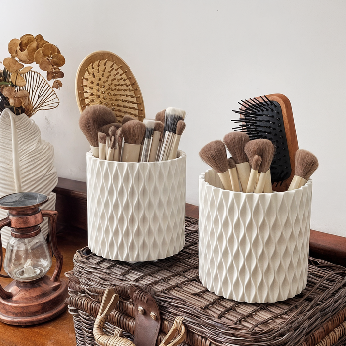 Aeris Home – Sculptural Makeup Organizer
