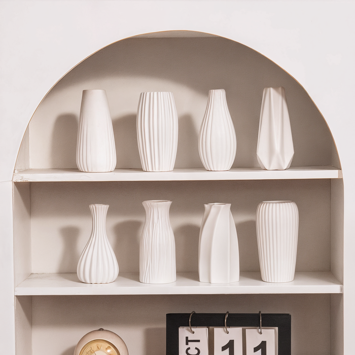 Aeris Home – Sculptural Vase Collection