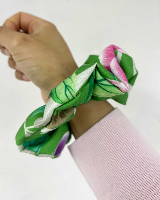 Apple Green Scrunchie - Diane Hill