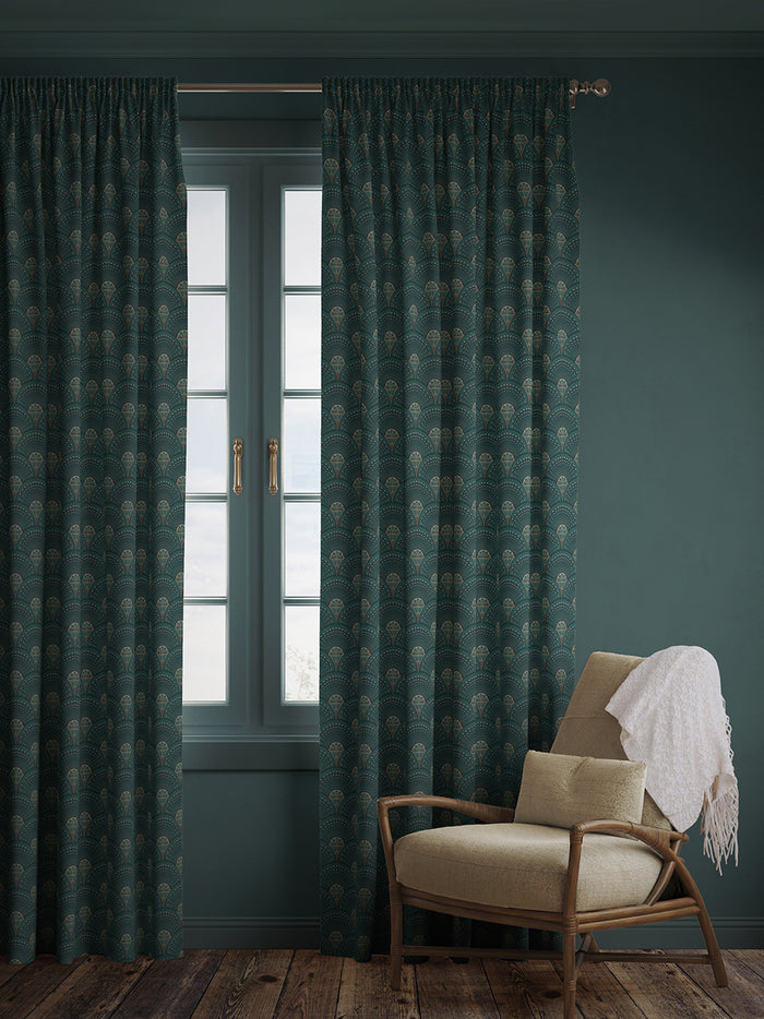 Deco Martini 'Green Gold' Recycled Velvet Sample
