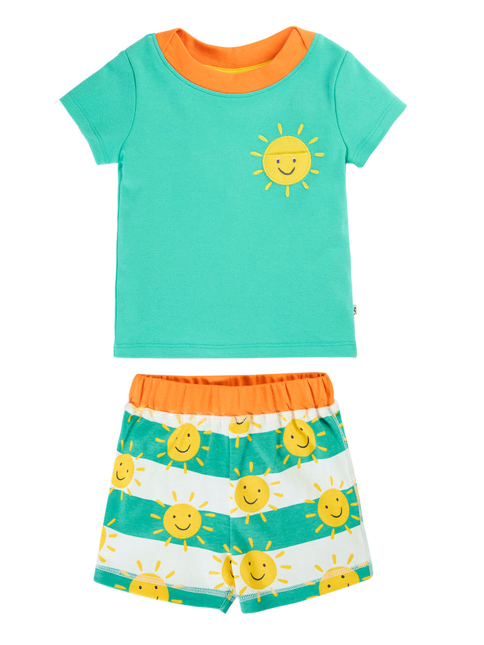 Easy On Outfit