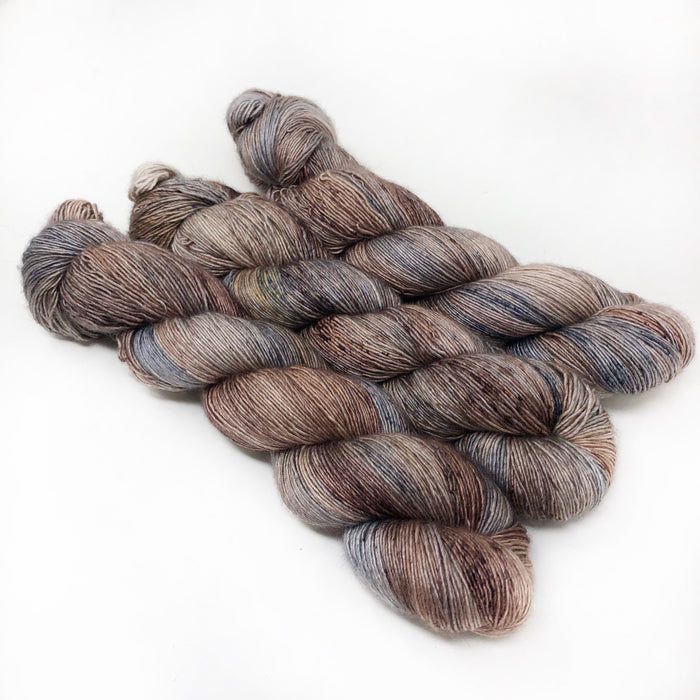 Elegance - wholesale- 70/30 merino silk single ply