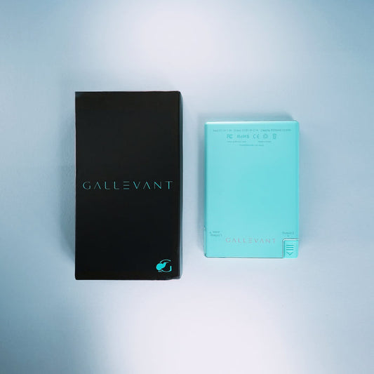 Two boxes, one black and one turquoise, with 'GALLEVANT' branding on a light blue background.