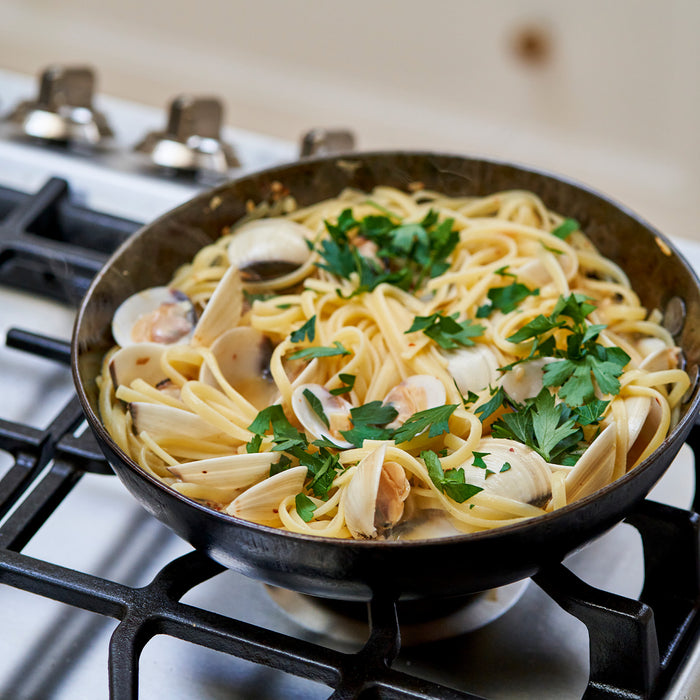 Hardshell clams in a pasta