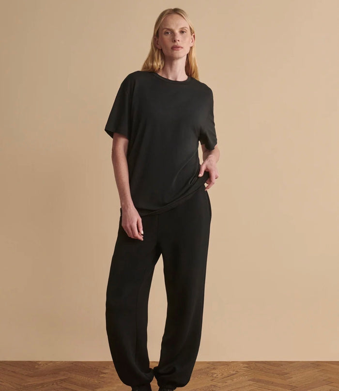 Leighton Boyfriend Tee - Black - Molly + Kate
