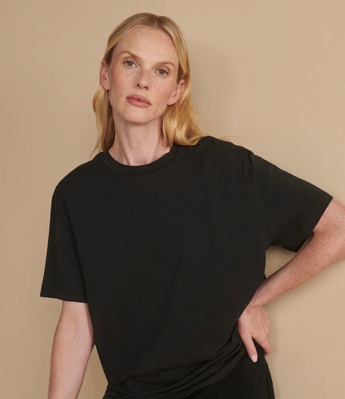 Leighton Boyfriend Tee - Black - Molly + Kate