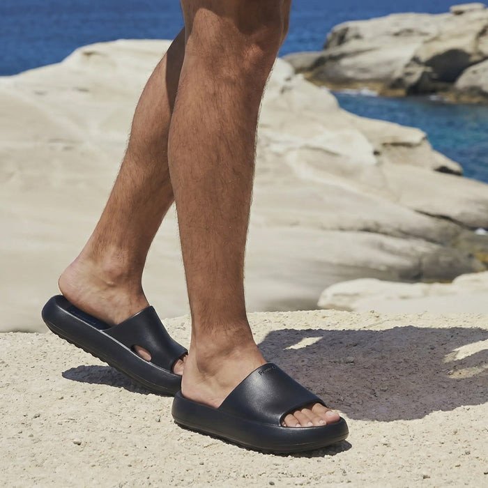 #farbe_Cosmic Black